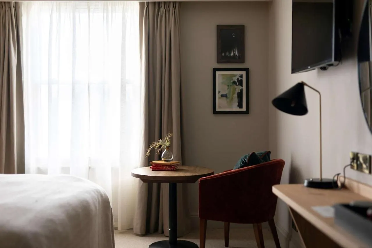 The Park Hotel Теддингтон 3*,  Великобритания