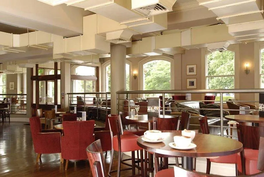 The Park Hotel Теддингтон