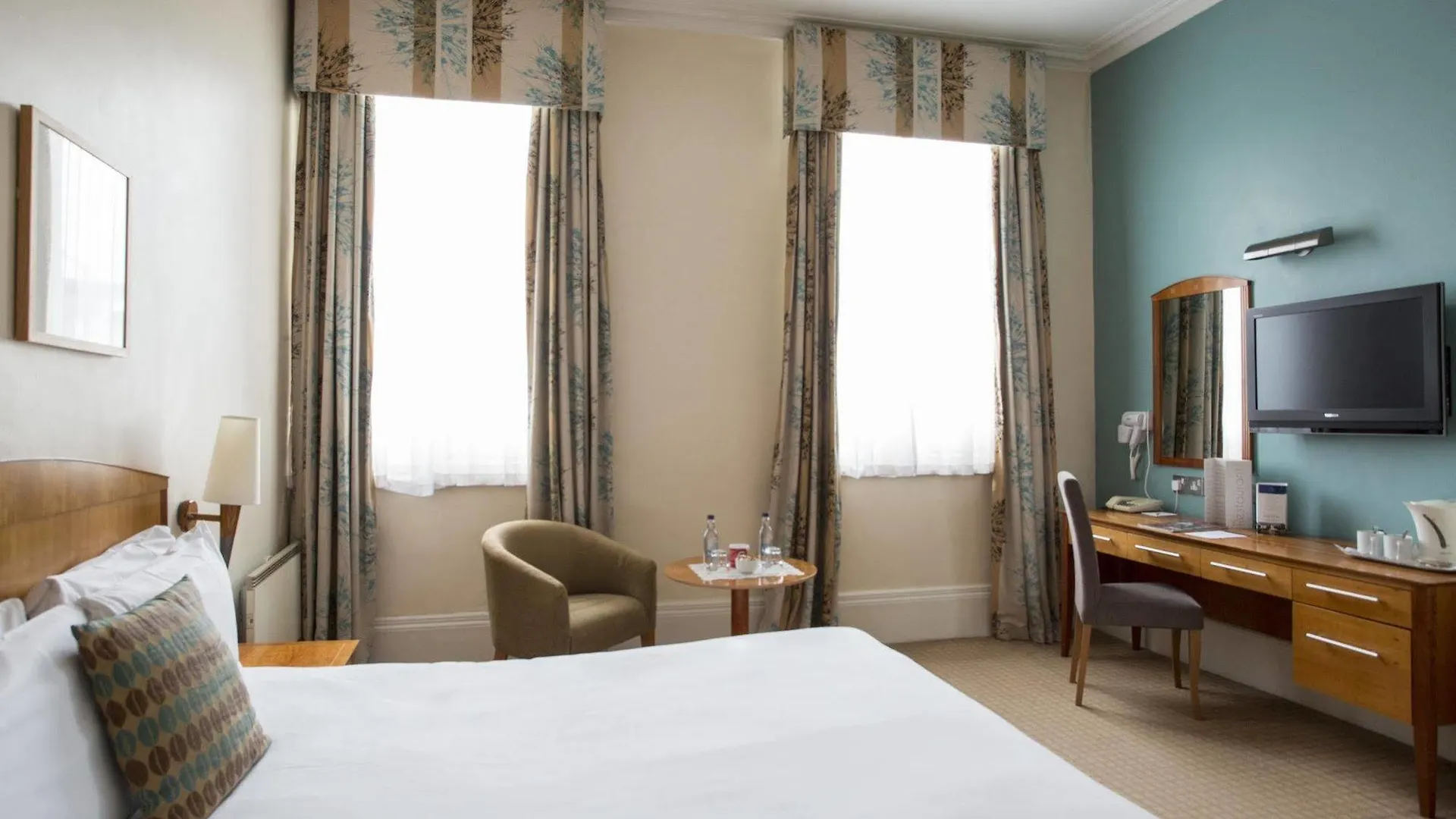 The Park Hotel Теддингтон 3*,